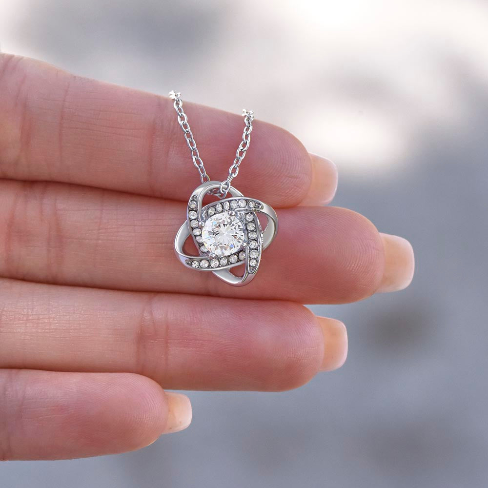 BEST GRANDMA EVER LOVE KNOT NECKLACE:)