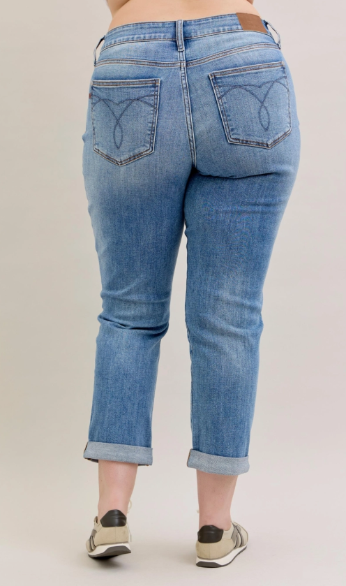 Judy Blue Mr. Boyfriend Curvy Jeans