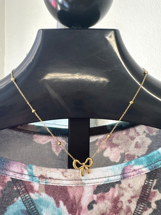 Gold Ribbon Necklace