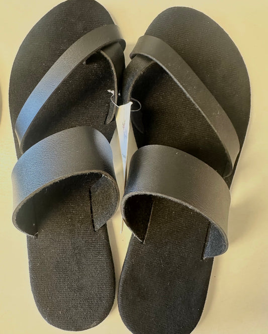 Black Flat Toe Sandals