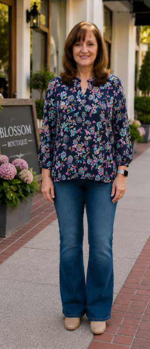 Navy Lizzy 3/4 length sleeve blouse
