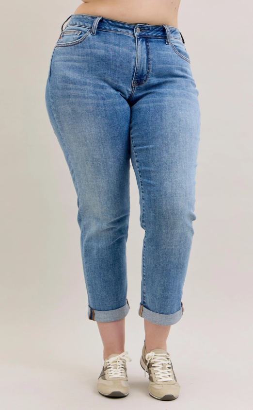 Judy Blue Mr. Boyfriend Curvy Jeans